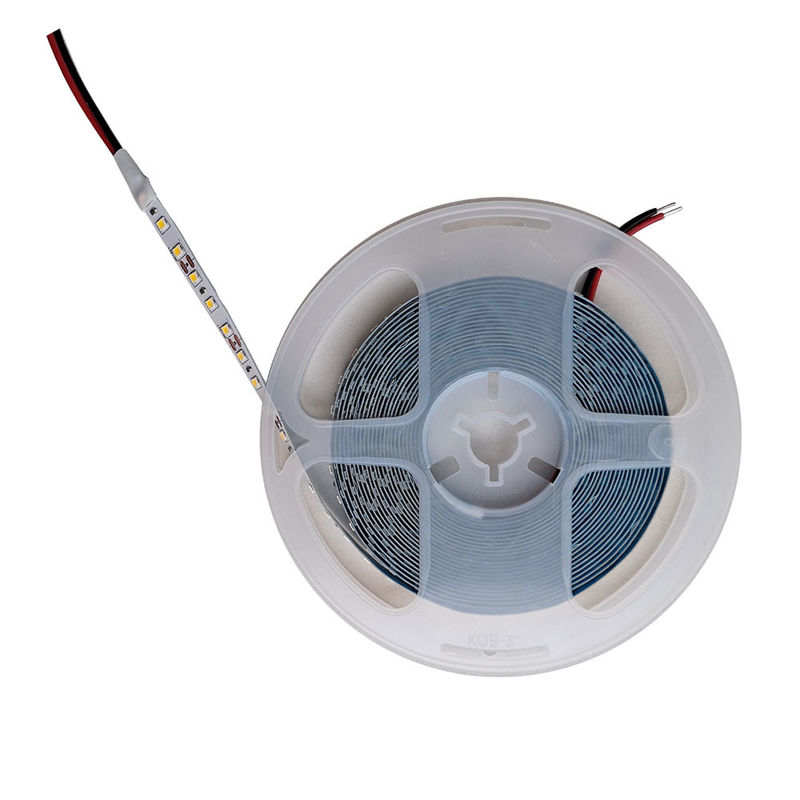 Non impermeabile PCB bianco 2835 LED Strip 120LED Emittente colore 3000K/4000K/6000K 5m/roll 120° angolo del fascio
