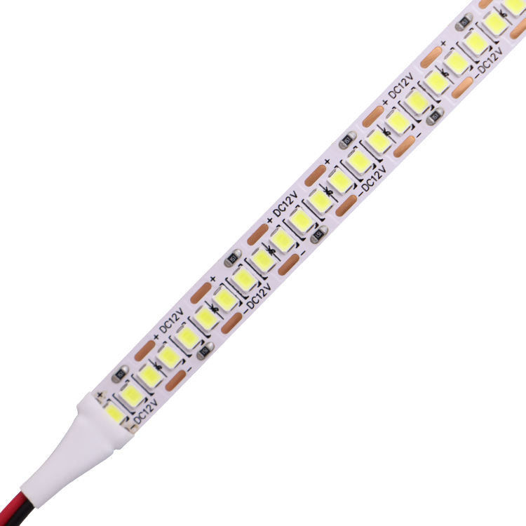 2835 240 led per metro LED Strip Light 80Ra 5m/roll IP20 Illuminazione interna