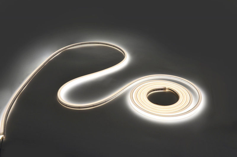 Luce LED al neon in silicone bianca calda 2700K con 12W/m di colore emettente e tasso di impermeabilità IP68