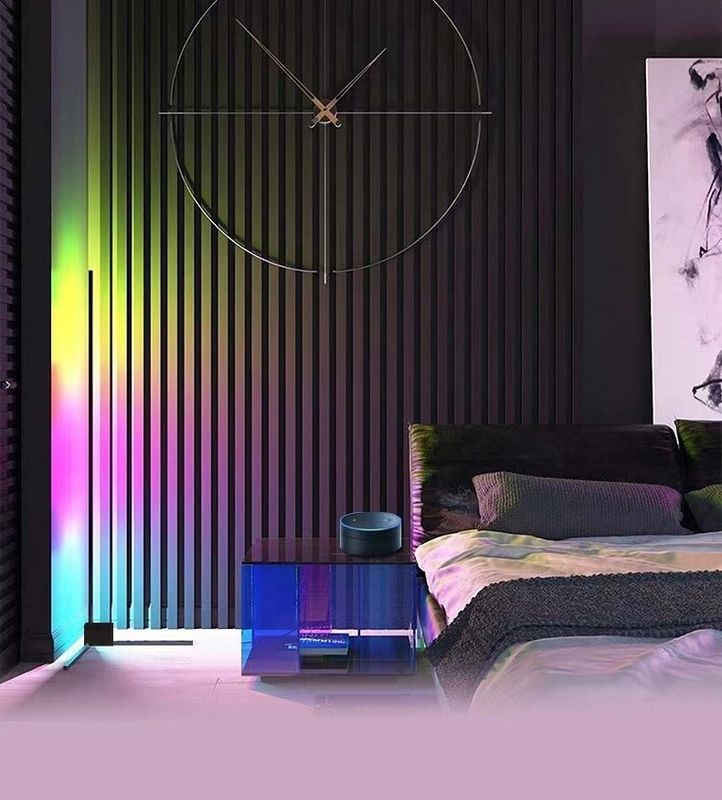 Illuminazione d'interno decorativa moderna Lampada da terra a LED RGB IC Smart Corner Atmosphere Light