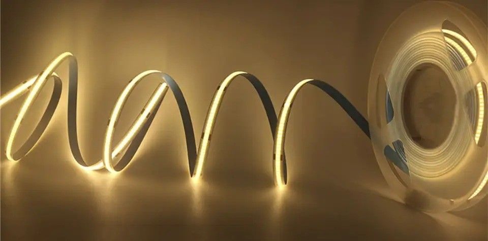90lm/w Lampada Efficienza luminosa Smart COB Led Strip 12V 24V 5M 252leds per la pubblicità