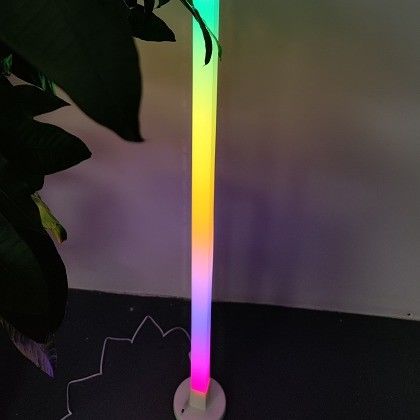 Camera da letto Decorative Ambient Light 1.5m LED Colorato Piccolo Box Controlli a distanza Lampada da terra 10000 Ore di lavoro