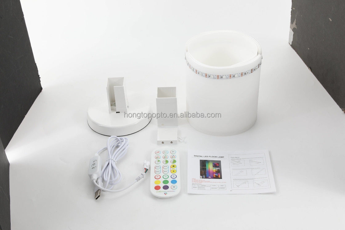 Lampada per pavimenti per angolo dell'hotel Atmosphere con controllo WiFi Bluetooth e tensione di ingresso 5V DC