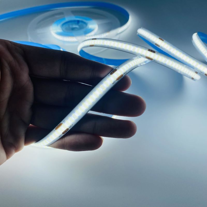 Ip20 480LED/m COB LED Strip Light con corrente costante Servizio di soluzioni di illuminazione Illuminazione e progettazione dei circuiti